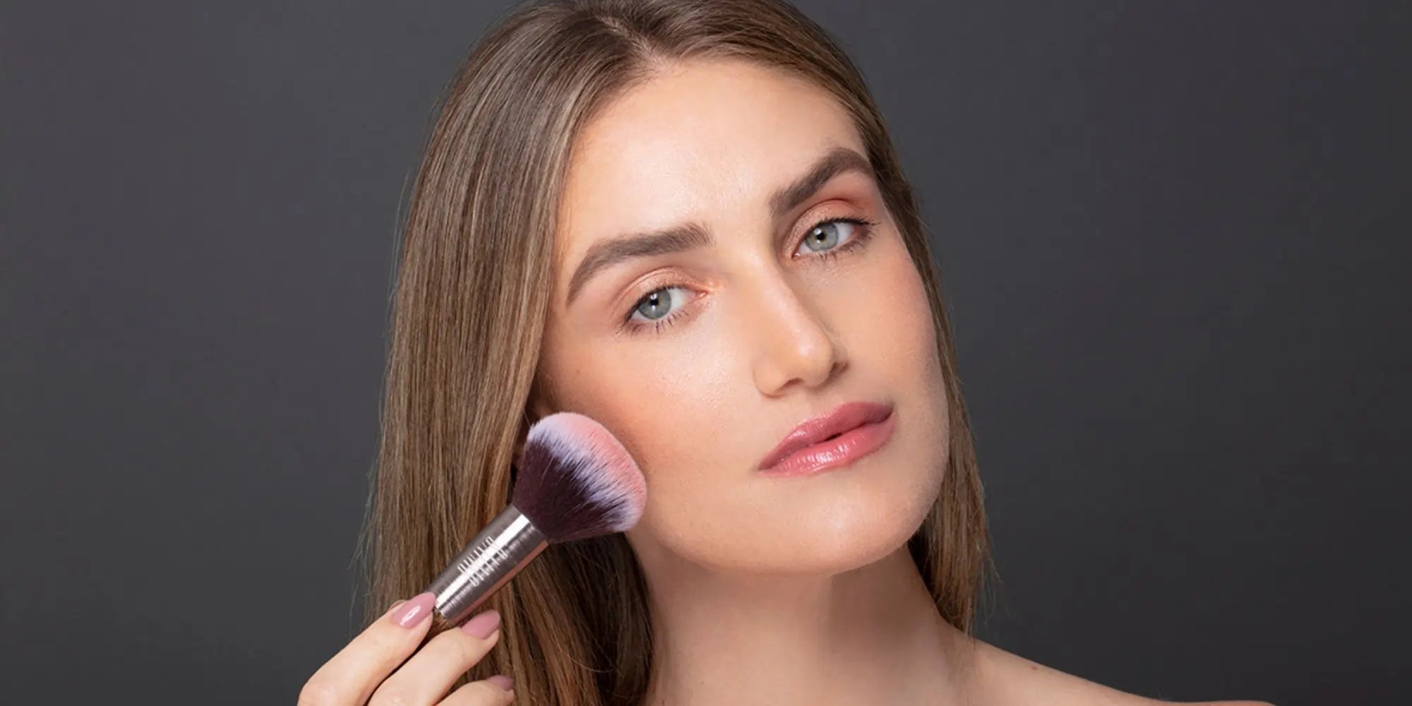 Guia completo do blush: da escolha à aplicação perfeita